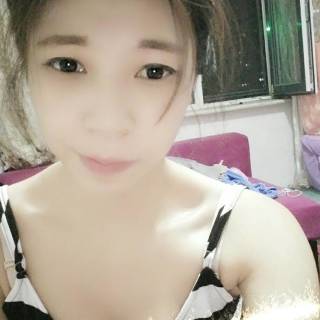 百变女神美女主播--名媛★百变小樱主播