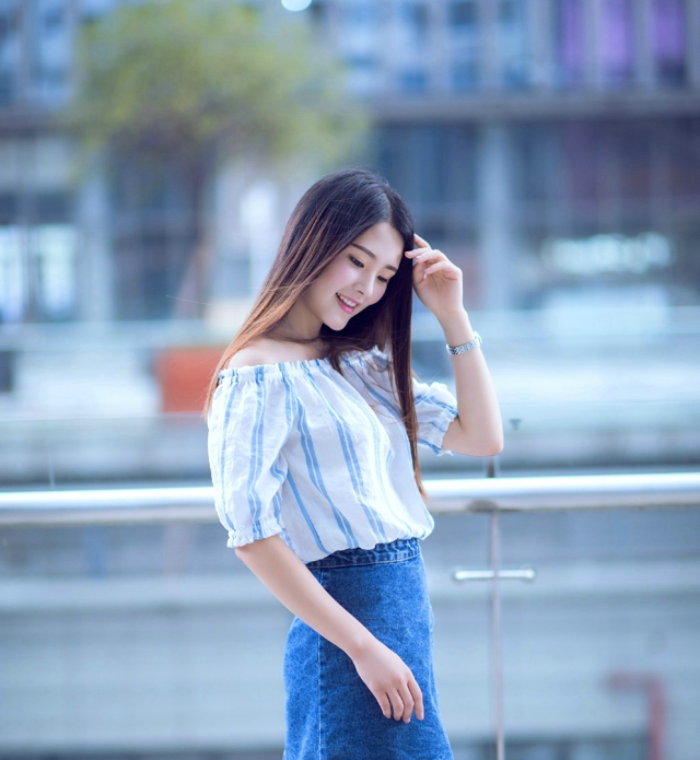 不平凡的美女主播--凡人生日快乐主播