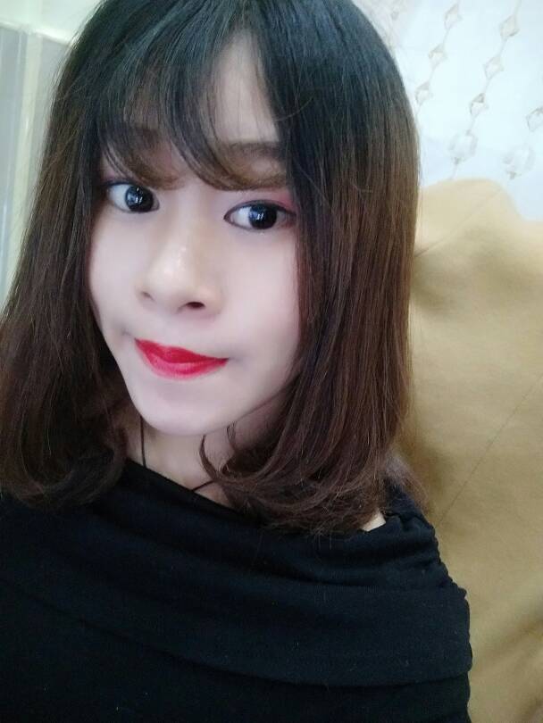 特别执念的美女主播大童童