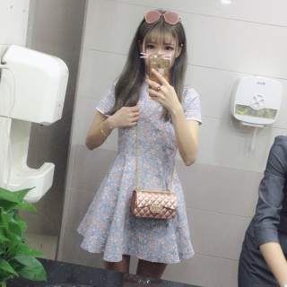 大眼妹美女主播谢老虎暴接生1