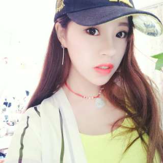 在线聊天室 用一句话形容自己身份证上的照片1