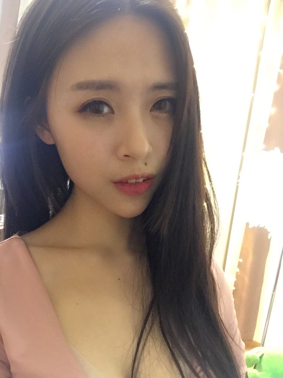 性感的美女主播这是在做什么?1