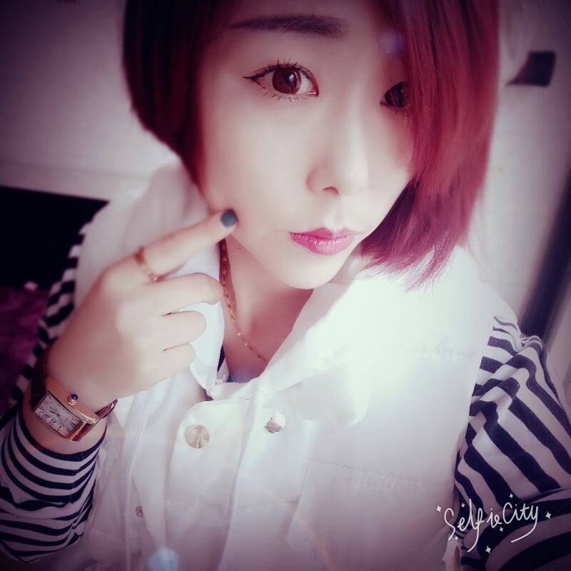 性感的美女主播这是在做什么?3