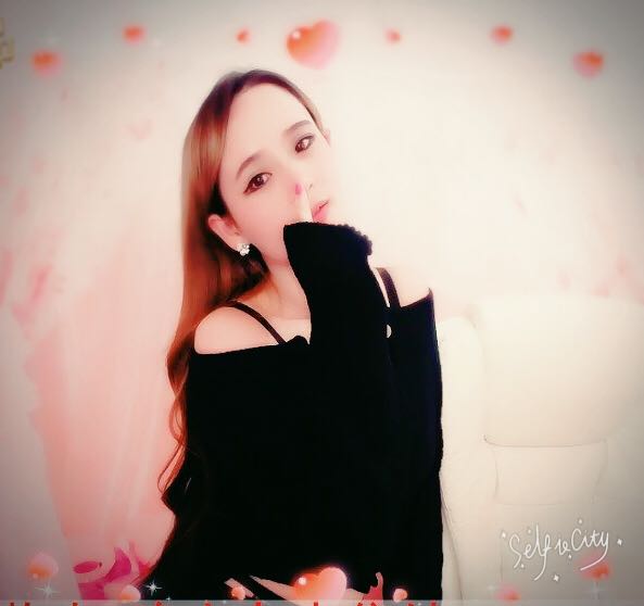 视频聊天室美女主播