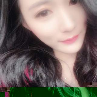 主播直播间惊现神秘大哥壕刷