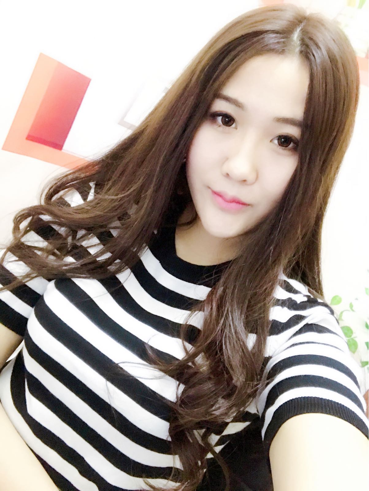 美女主播萌娜求约 你来吗?1