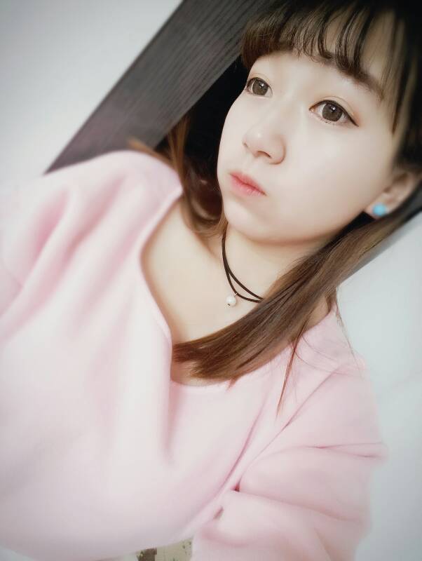 美女主播萌娜求约 你来吗?2