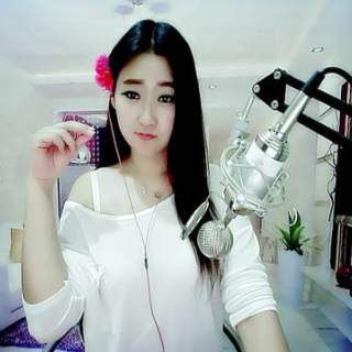 “穷病”蔓延，没大哥的女主播该如何体面生存?1