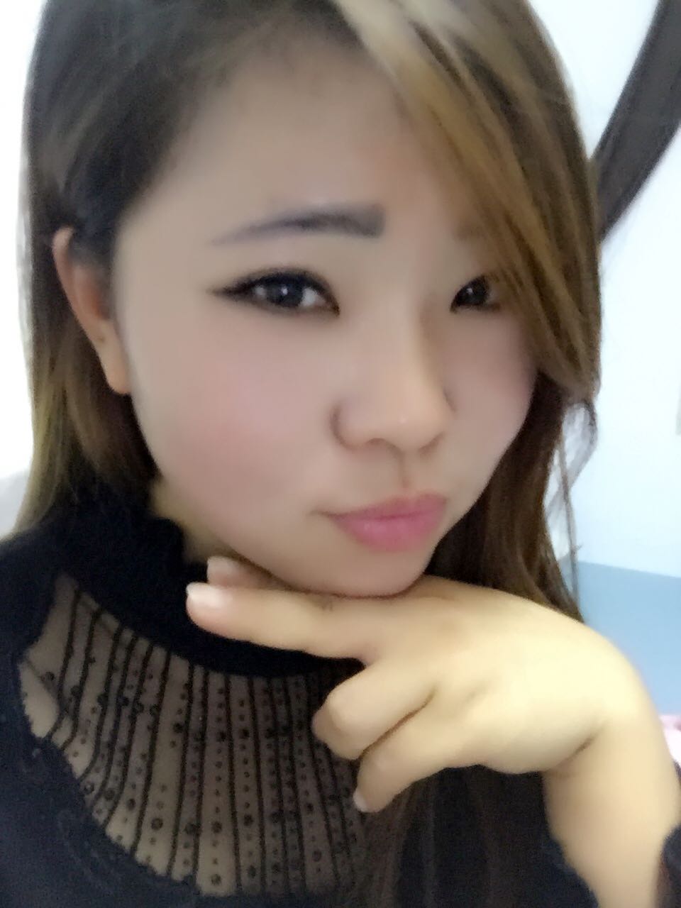 户外美女主播带你去松土2