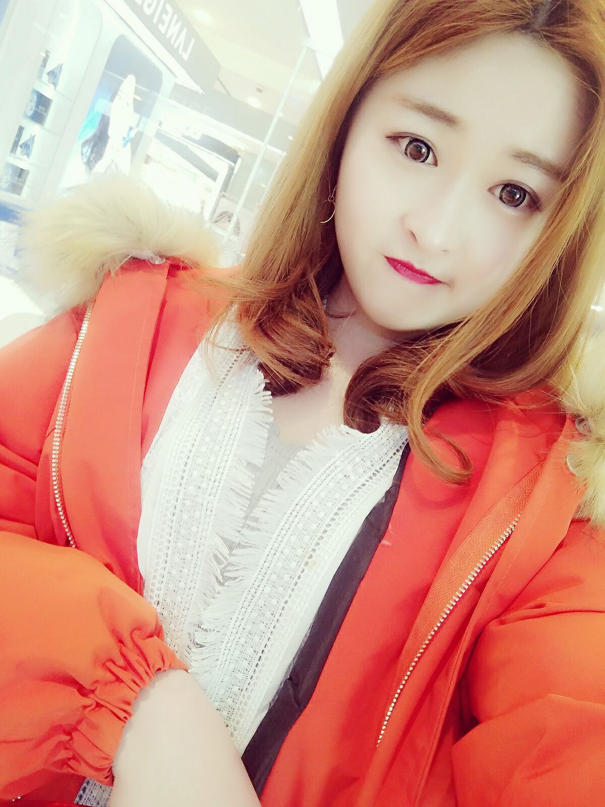 户外美女主播带你去松土3