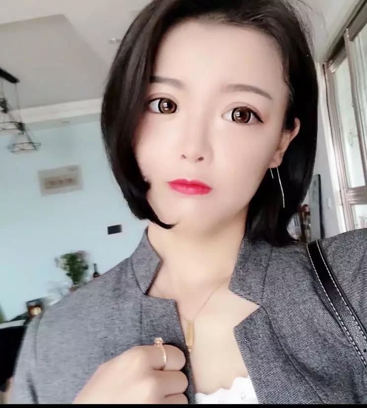 乐嗨美女主播小欣媛