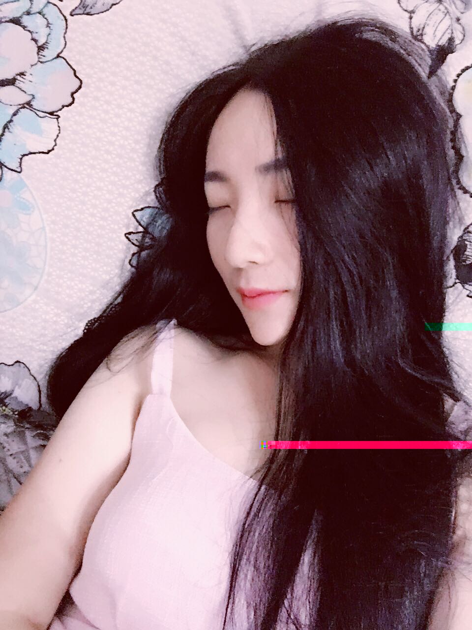 养眼美女主播吉他弹唱英文版1