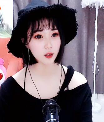 秀场美女主播茂茂被罚鳄鱼叫3