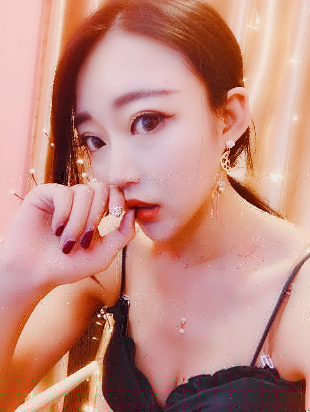 视频交友直播 多个朋友原来会更好1