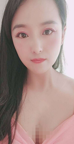 一句话 让美女主播猪佩绮升级6冠2