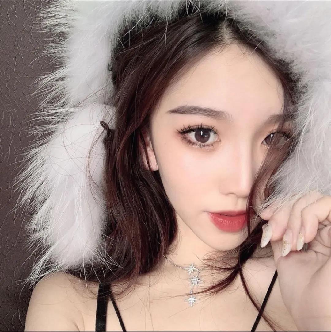 亲一个周星主播UU