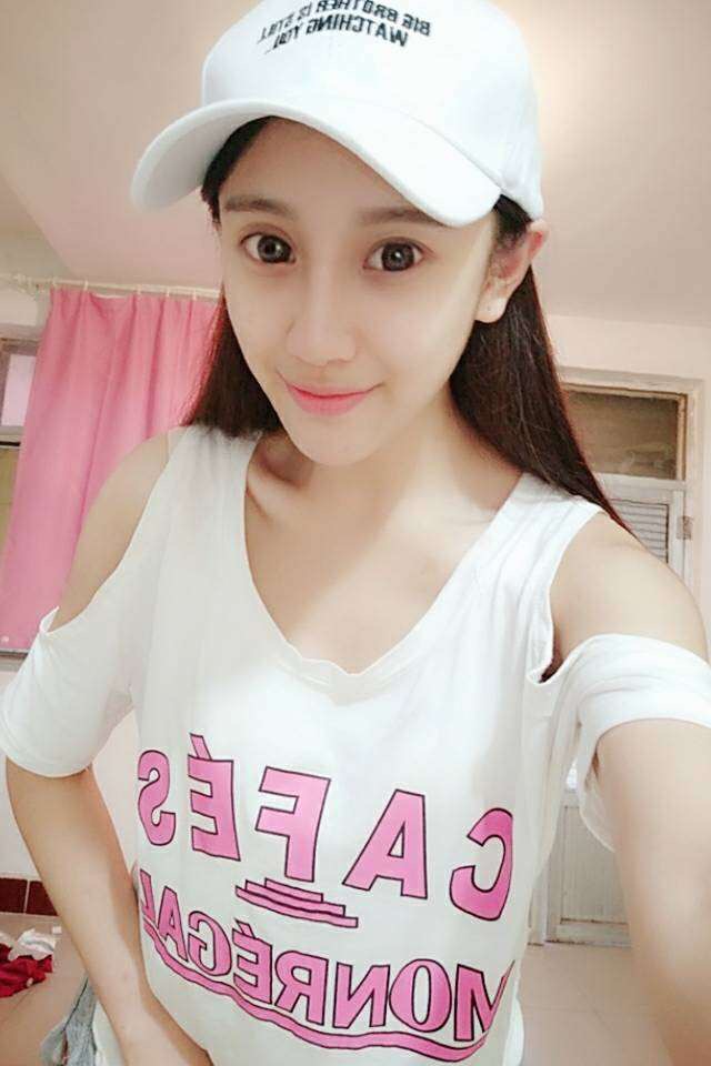 主播直播间气质歌者童童3