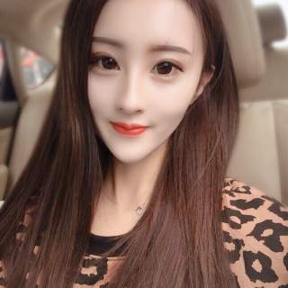 大胃王美女主播吃500个串串 口水直流3