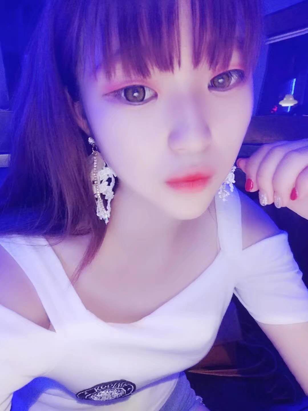 直播乐嗨美女主播 在你身边就好1