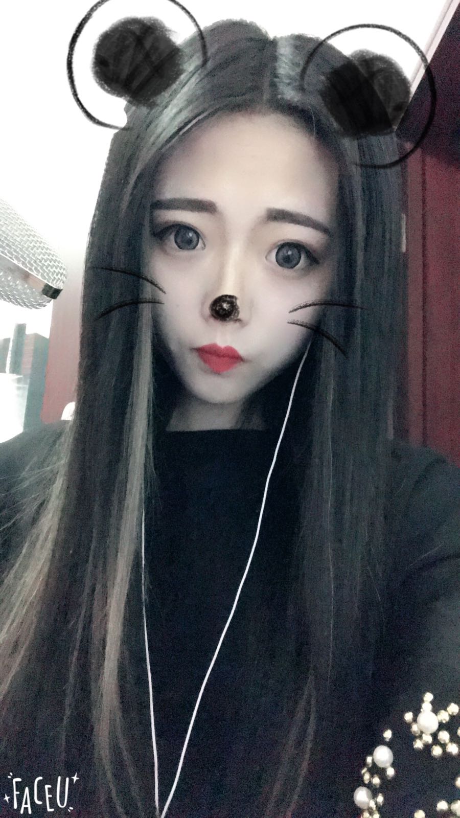 美女主播直播间 狂刷礼物好热闹3