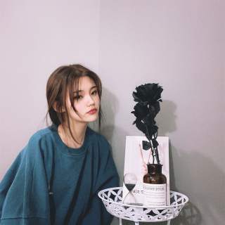 精分美女主播芒果 声情并茂演绎《壁花小姐》4