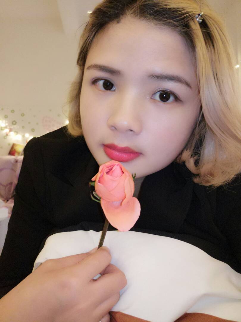 美女主播凉凉凉眼睛怎么这么大?3