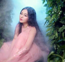 七夕节美女主播安吉 收获了50个跑车1