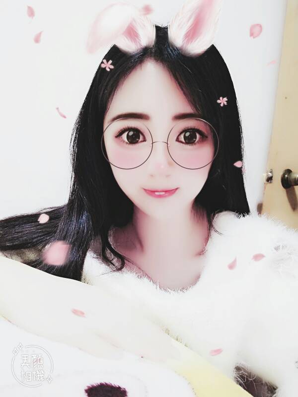 大眼妹美女主播谢老虎暴接生2